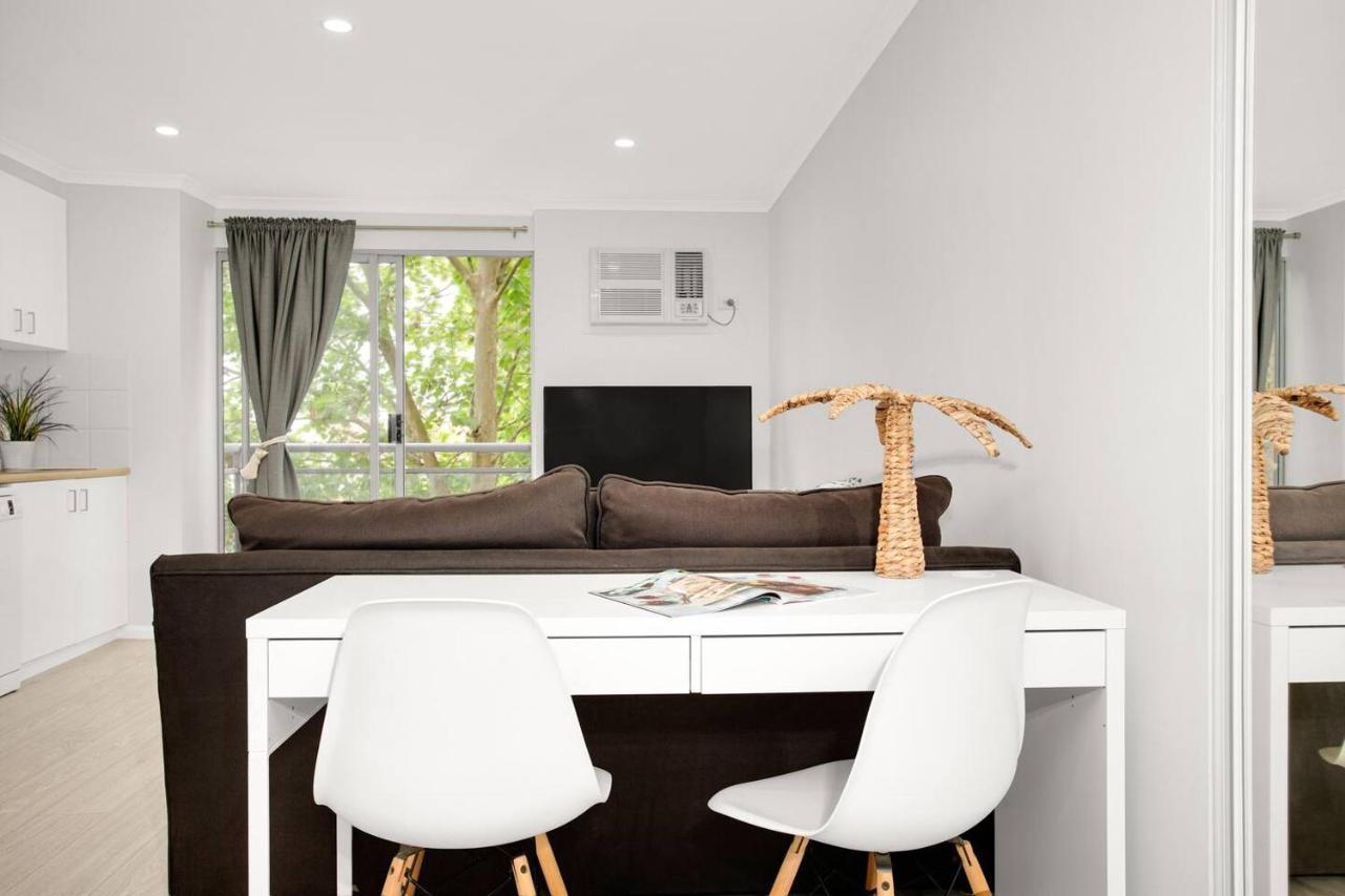 Appartamento 'the Crows Nest' Spacious With Balcony Sydney