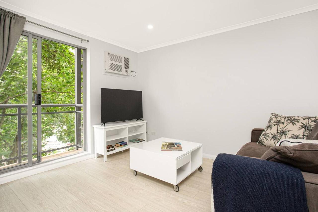 'the Crows Nest' Spacious With Balcony Appartamento Sydney